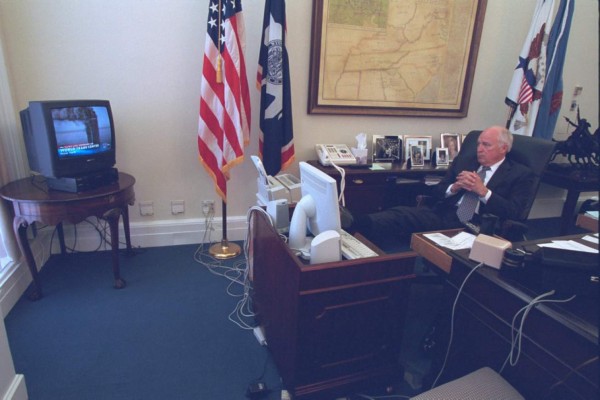 Revelan fotos secretas de la Casa Blanca durante el 11-S
