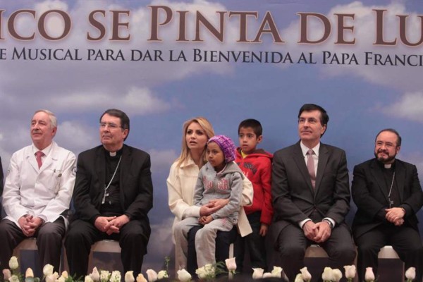Darán la bienvenida al papa con 'México se llena de luz'