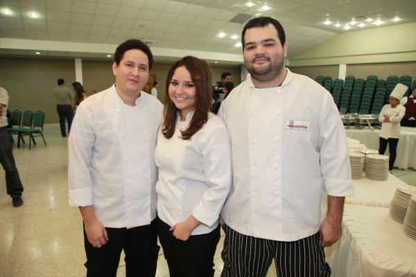 Escuela gastronómica Hernando Moreno gradúa nuevos profesionales