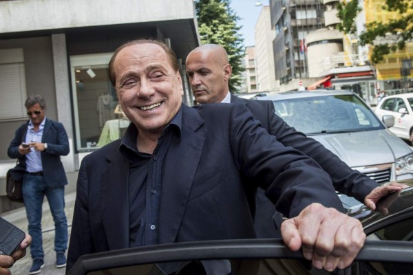 Condenan a Berlusconi por el soborno de un senador