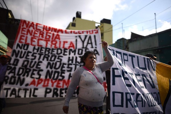 Indígenas guatemaltecos piden la renuncia del presidente Jimmy Morales