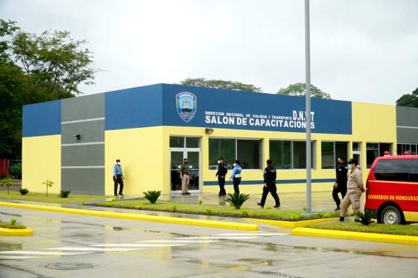Inauguran moderno edificio de Vialidad y Transporte en San Pedro Sula