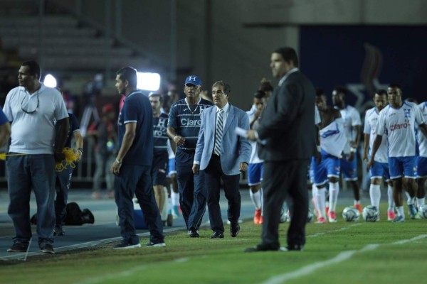 Concacaf: Panamá amarga a Honduras con un empate 2-2