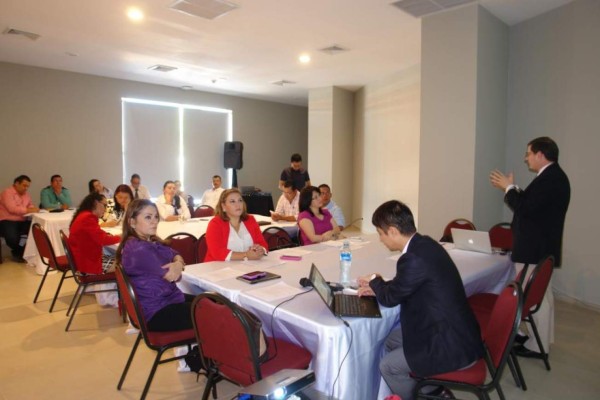 Imparten taller de inclusión financiera y desarrollo
