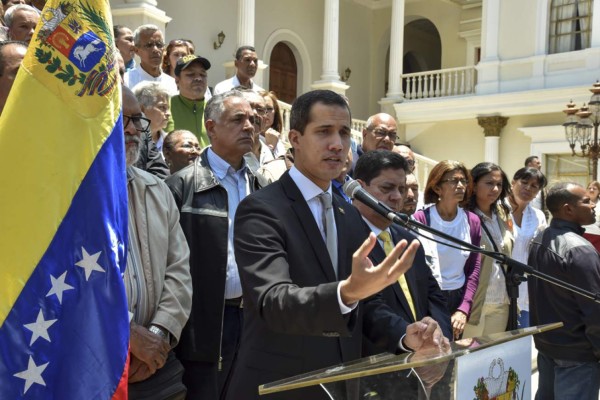 La UE advierte con sanciones si se actúa contra Guaidó