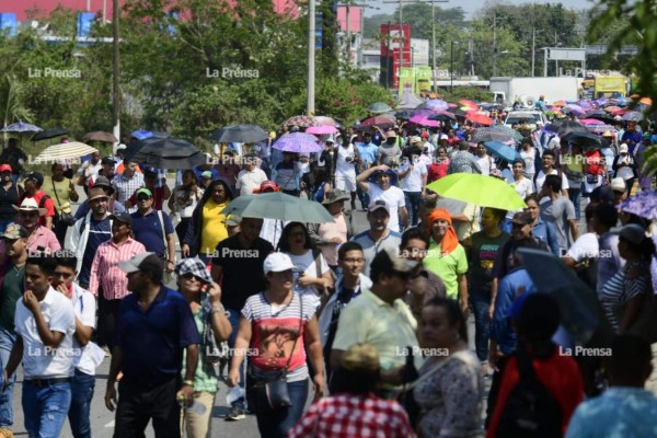 Maestros hondureños durante la protesta en San Pedro Sula, departamento de Cortés, zona norte de Honduras.