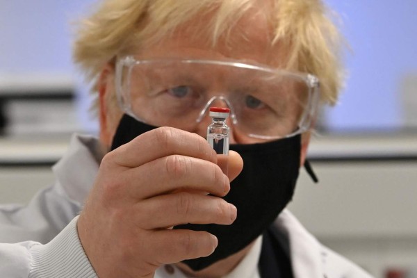 Reino Unido inicia la primera campaña de vacunación contra el covid-19