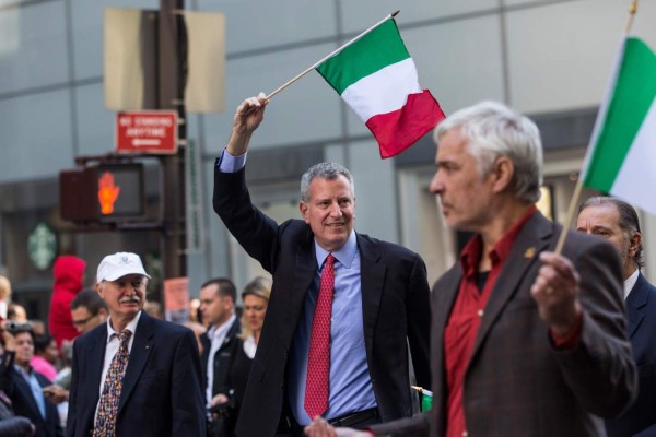 Latinos celebran el Día de la Hispanidad en Nueva York