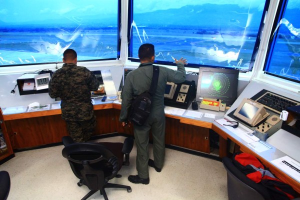 Toda el equipo de la torre de control deberá ser modernizado cuando se construya la nueva terminal aérea.