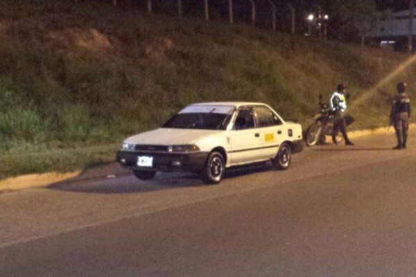 Encuentran cadáver dentro del baúl de un taxi en Tegucigalpa