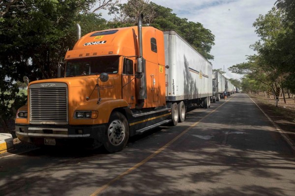 Centroamérica logra acuerdo para descongestionar fronteras