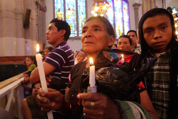 Hondureños piden a la Virgen de Suyapa por seguridad, empleo y buen gobierno