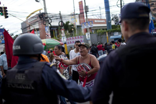 Elecciones 2013: Seguidores de Libre salen a protestar a las calles de Tegucigalpa, Honduras