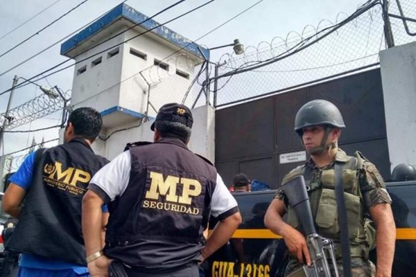 Al menos 15 heridos por motín en correccional de menores en Guatemala