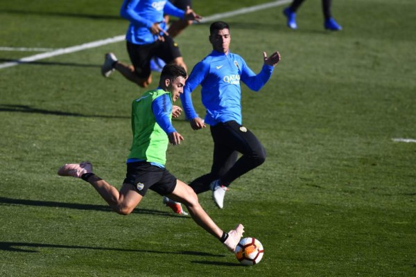 River y Boca ya entrenan en Madrid para el controvertido partido de final