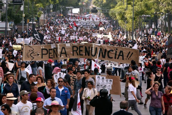 Peña Nieto propone diez medidas para acabar con la mafia en México