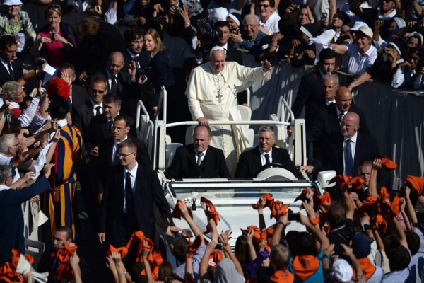 El papa Francisco proclamó beato a Pablo VI