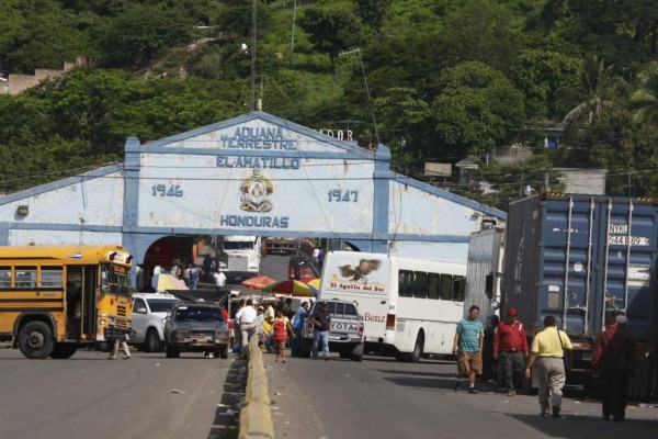 Piden a El Salvador unirse a integración aduanera con Honduras