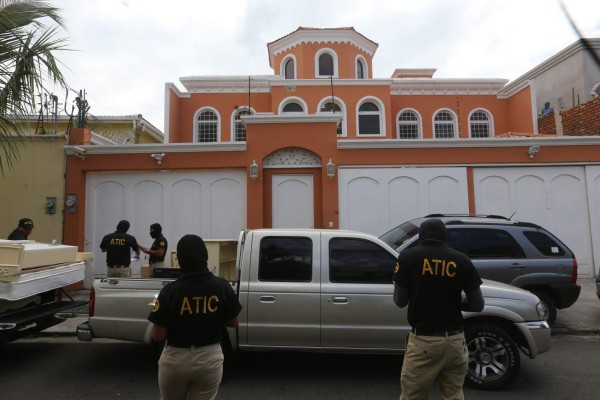 Aseguran casa y otra tienda al extinto Óscar García