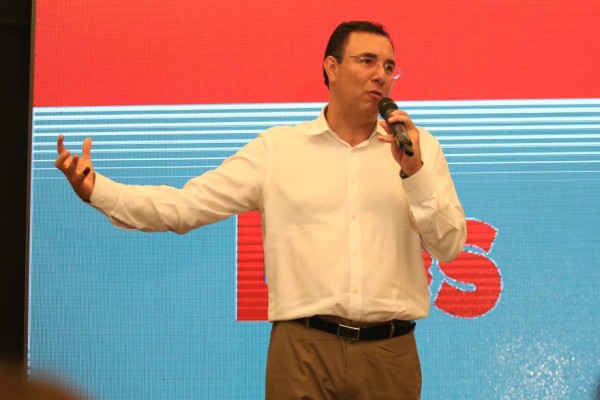 Luis Zelaya no descarta la alianza para las elecciones generales