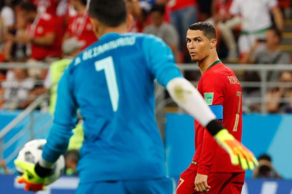 Lavador de autos y pizzero: La increíble historia del portero que le atajó el penal a Cristiano Ronaldo