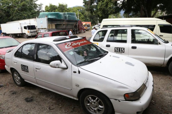 Detectan taxi clonado en San Pedro Sula
