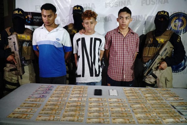 Detienen a tres sospechosos de extorsión en Villanueva