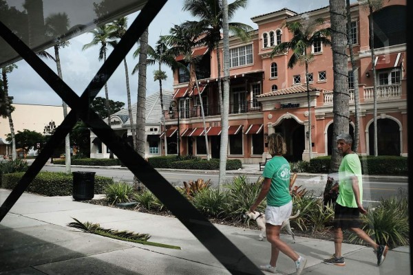 Se extiende el toque de queda en Florida por el huracán Irma