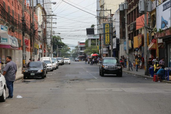 Transporte y comercio, casi paralizados hoy