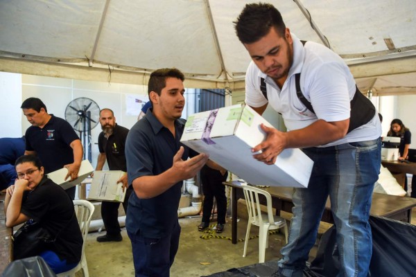 Paraguayos se preparan para decidir su futuro este domingo