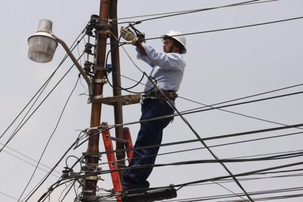 Suspensiones de energía afectarán zona noroccidental y central del país