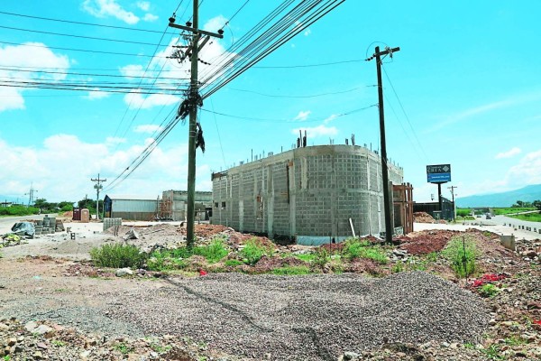 En auge negocios y compra de tierras en Comayagua