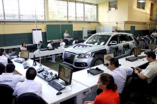 Inauguran taller de autotrónica en el Infop en San Pedro Sula