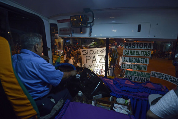 Supremo venezolano cita a alcalde opositor por no quitar barricadas