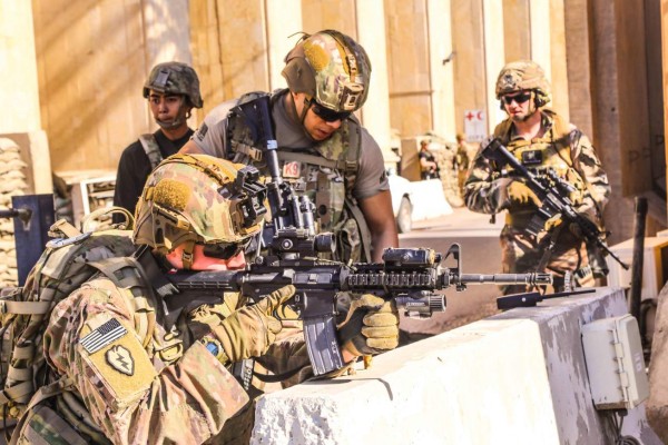 Video: EEUU envía marines para proteger su embajada en Bagdad