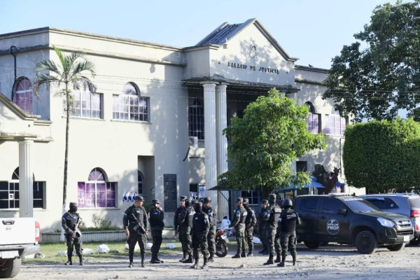 De película: cuatro policías y un marero muertos deja fuga de 'El Porkys' en El Progreso