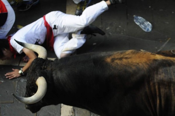 Segundo encierro de San Fermín deja un herido grave