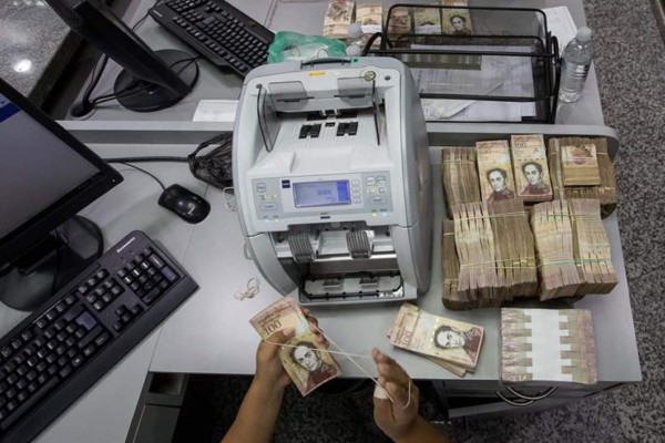 Venezuela extiende nuevamente la circulación del billete de 100 bolívares