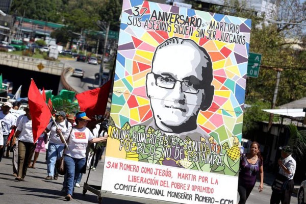 Sánchez Cerén espera 'pronta” canonización de Romero