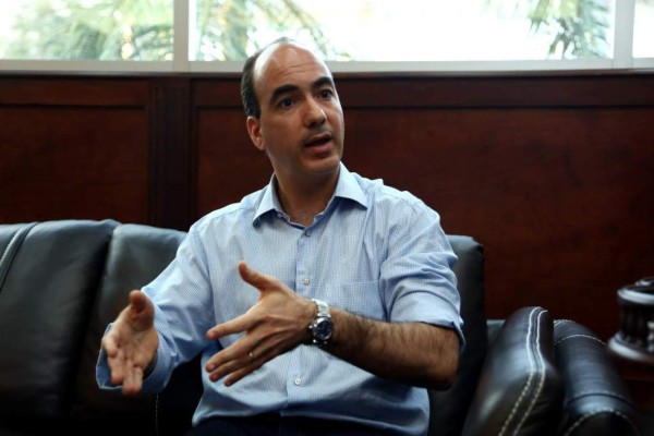 'Cobro del 1.5% es confiscatorio e inconstitucional”: Emín Abufele
