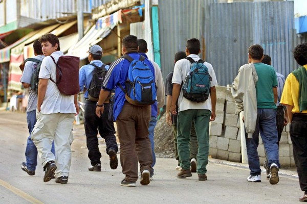 Muchos migrantes centroamericanos salen de sus países para huir de la violencia.