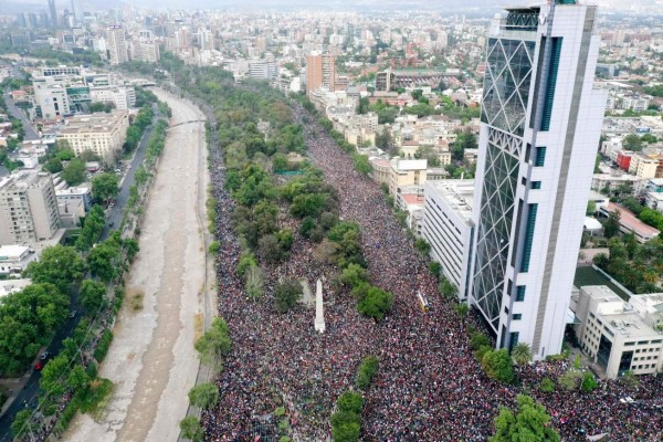 Un millón de manifestantes piden en Chile cambios sociales 