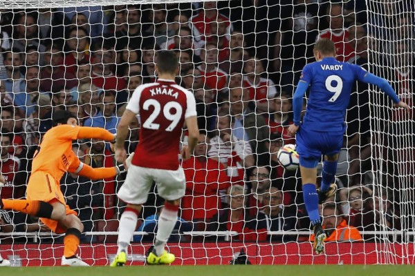 El Arsenal remonta al Leicester City en un vibrante arranque de la Premier League