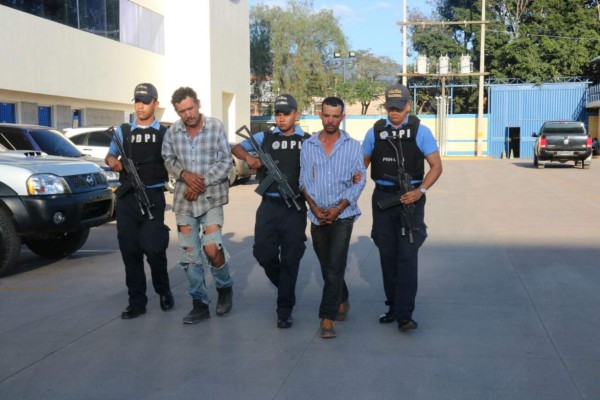 Policía rescata a mujer y captura a dos secuestradores