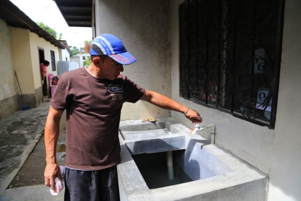 Hasta 12 horas están sin agua potable los residentes del sector Satélite