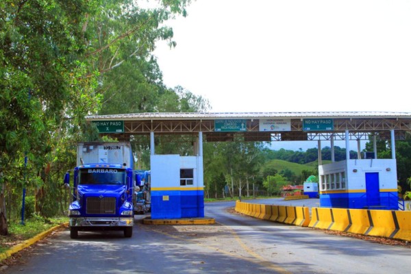 Reducen de 11 horas a 6 minutos trámites por Unión Aduanera