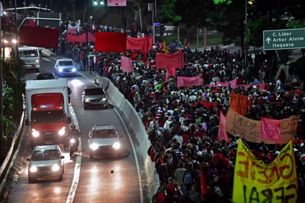 Gigantesco embotellamiento en Sao Paulo: 209 kilómetros