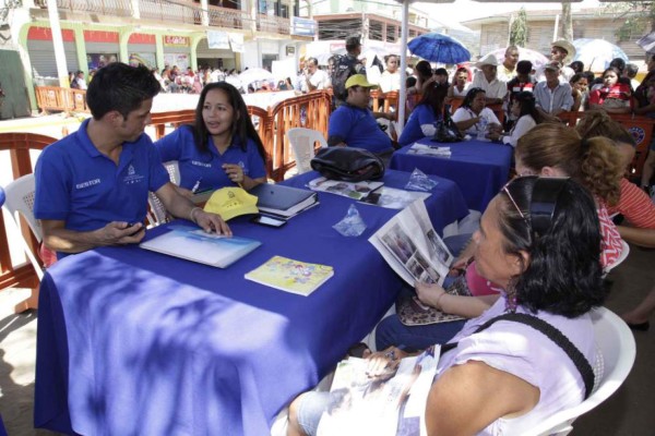 Crédito Solidario ya beneficia a 1,200 microempresas