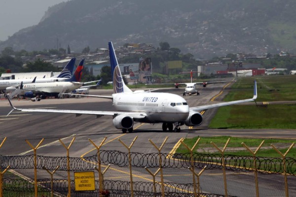 Gobierno autoriza la reapertura de aeropuertos para el 10 y 17 de agosto