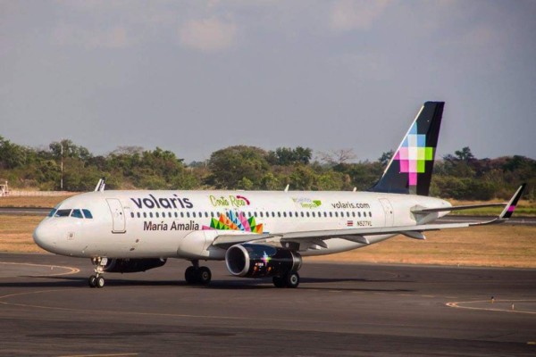 Aerolínea mexicana ofrece vuelos a 1 dólar para la repatriación de migrantes